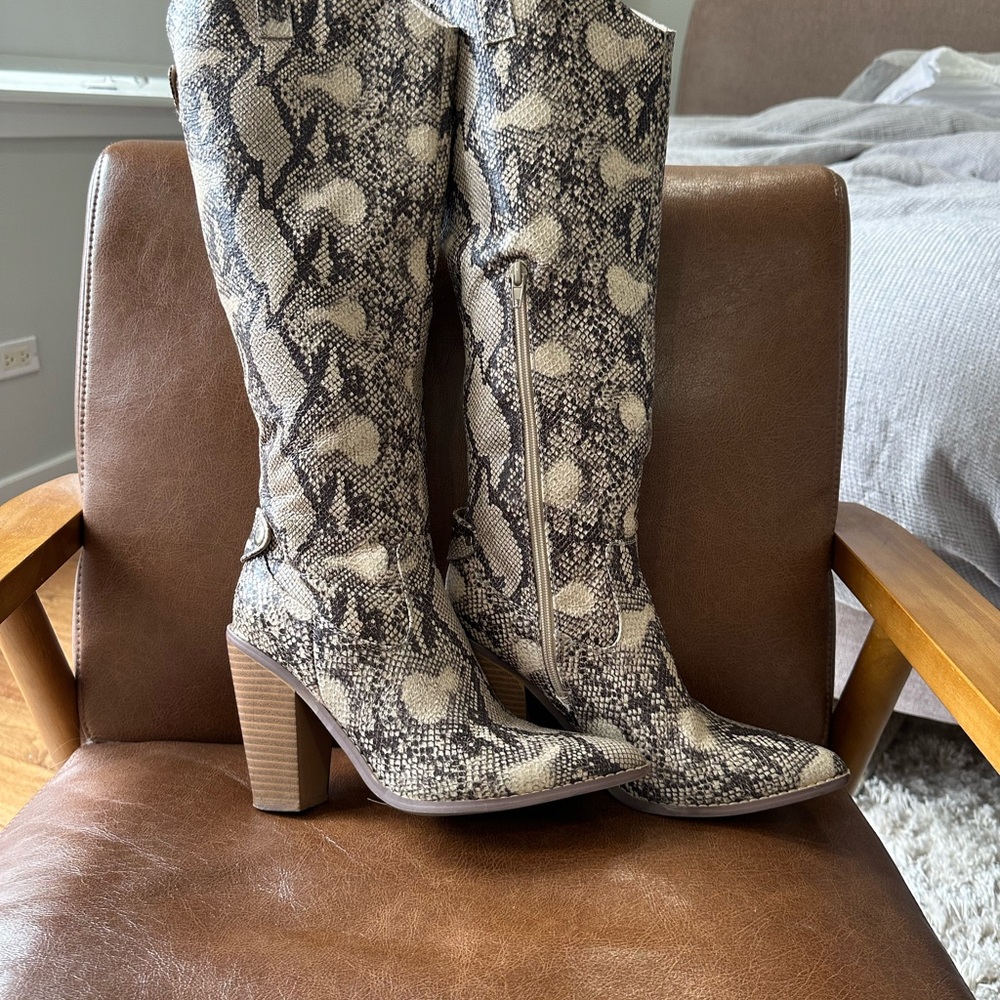 Snakeskin Pattern Knee-High Boots